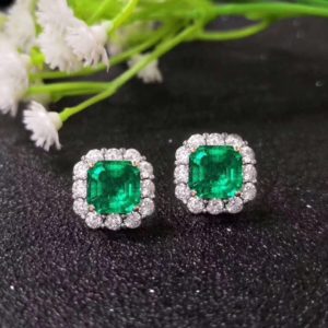 green emerald zirconia stud earring